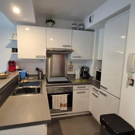 Apartment La