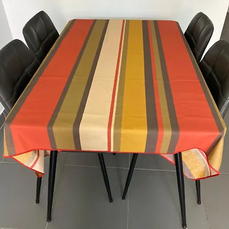 La Apartment *